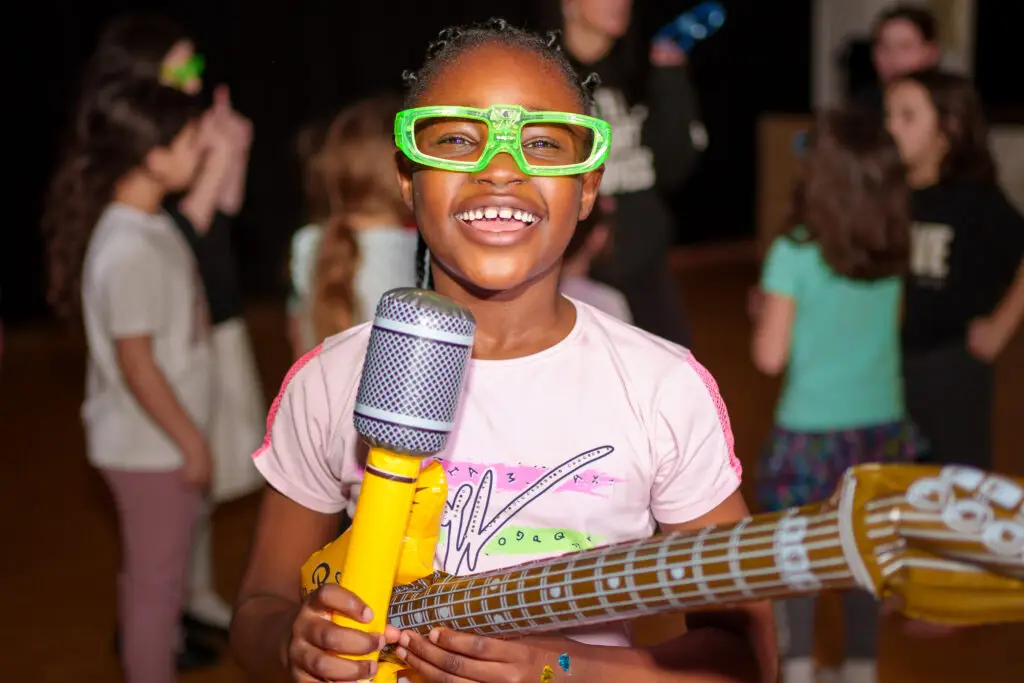 MOUVE® Kids Camps Disco Day