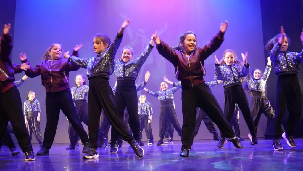 MOUVE® HIP HIP Classes